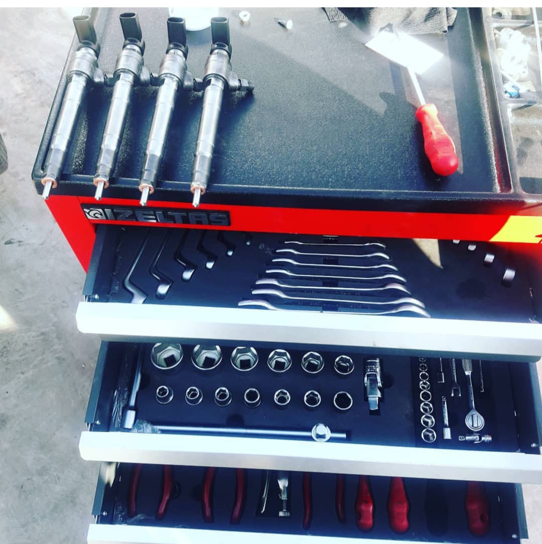 Dadak Oto Servis Çalışmaları